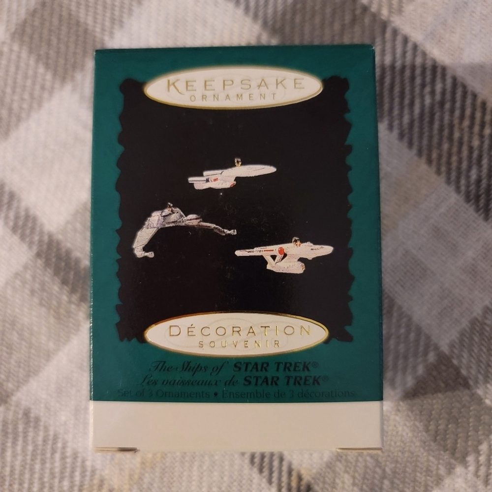 Hallmark Star Trek Ornament- Ships of Star Trek